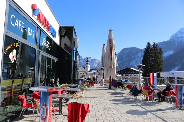 cafe-und-bistro-bobos-kellnerin-jobs-salzburg-7