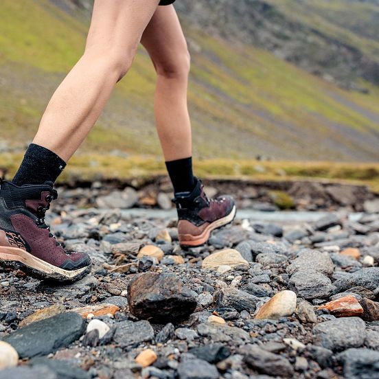 Intersport Sturm_Sportgeschaeft in Lofer_Bergschuhe Damen und Herren_Wanderschuhe