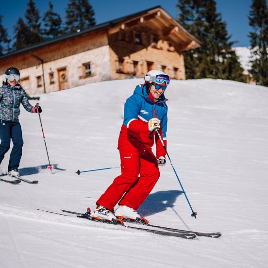Skischule Lofer_Skikurs für Erwachsene_Skifahren lernen